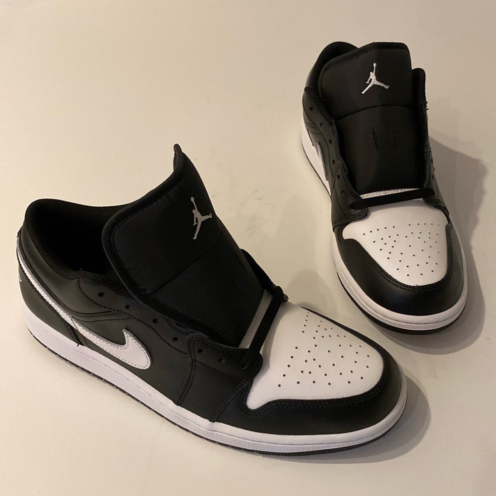 New Air Jordan 1 low Black/Summit White Size 11